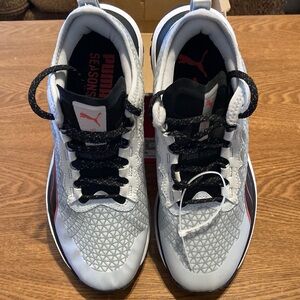 🟧🟧 Women’s Puma Sneakers Voyage Nitro 2 GTX (size 9) NWT